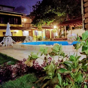 https://hostel-e-pousada-toca-do-coelho.portodegalinhashotels.com